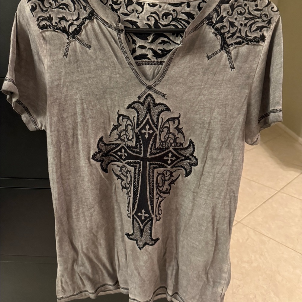 Affliction Gray and Black Cross Rhibestone Short Sleeve Tee